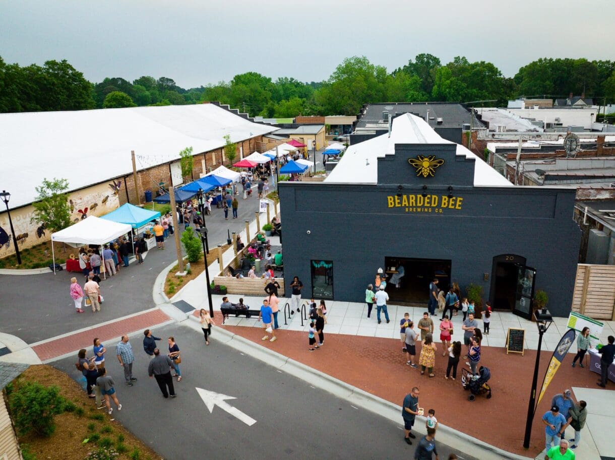 An aerial image of the Bearded Bee in East Campen Row